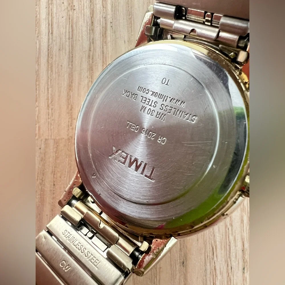 Timex men’s gold tone classic dress watch NEW BATTERY